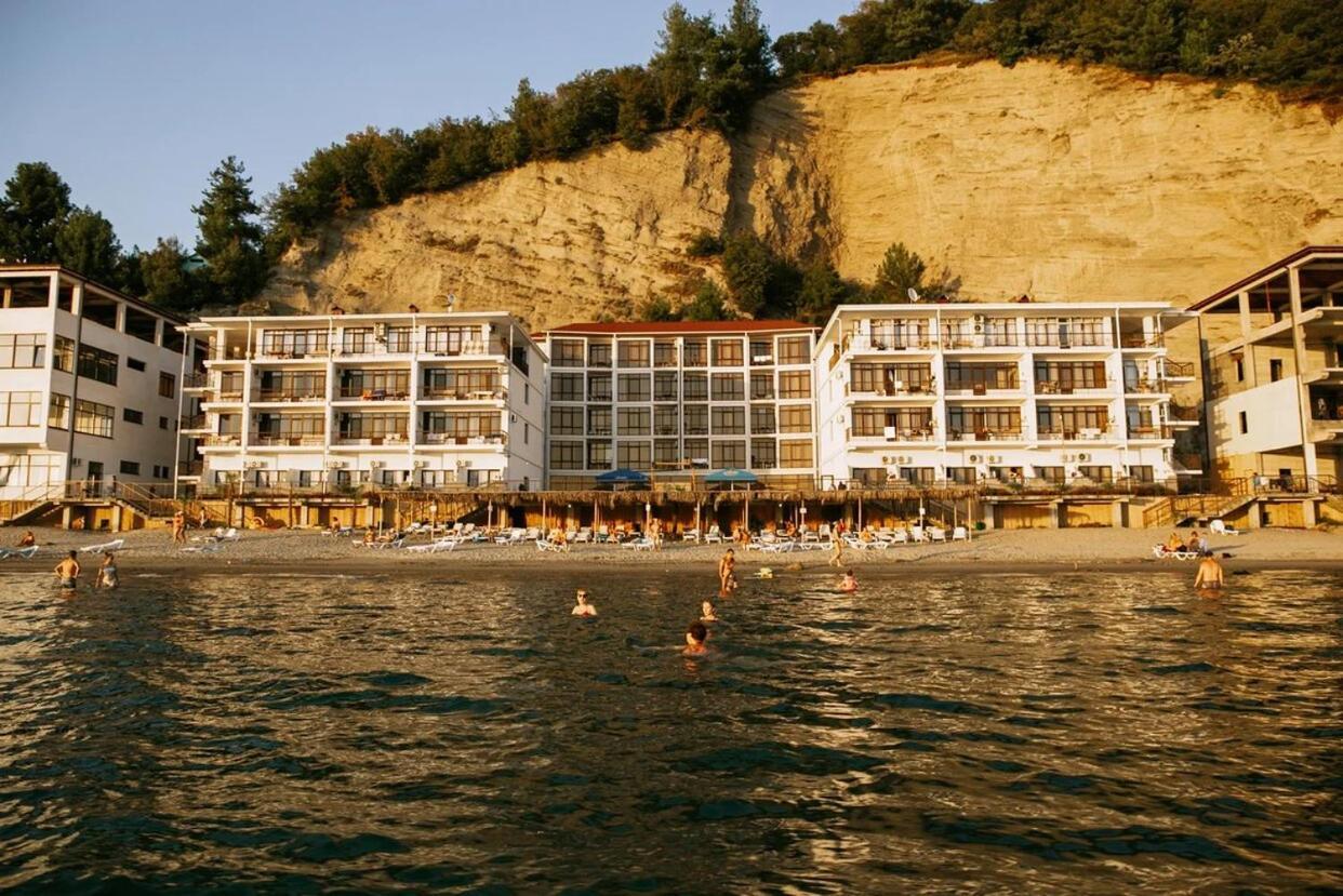 Arbica Pension Pizunda Exterior photo